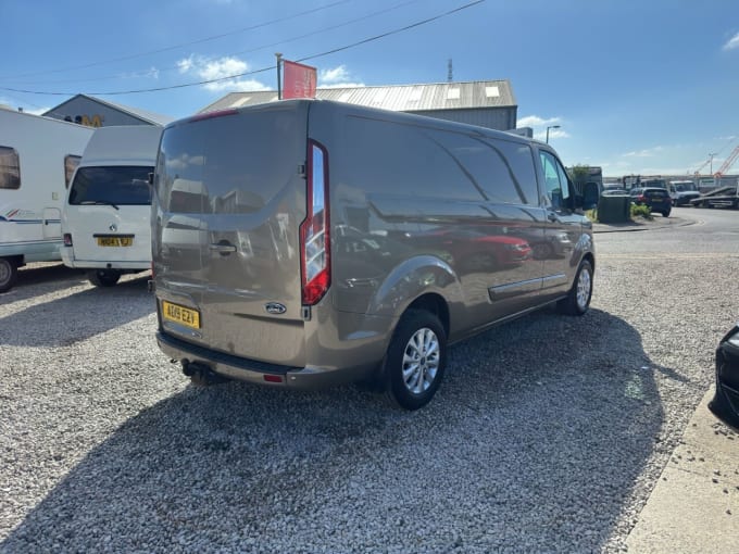 2025 Ford Transit Custom