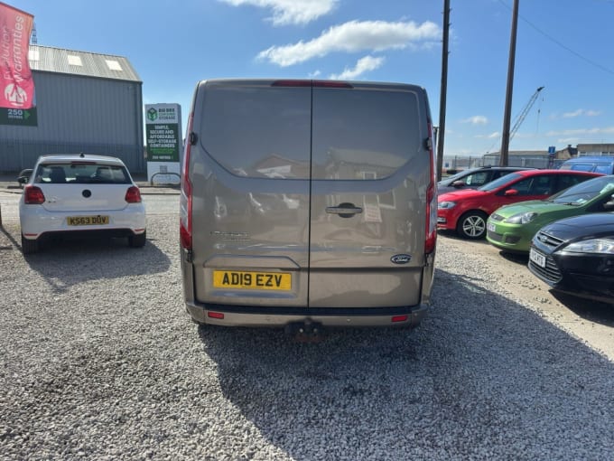 2025 Ford Transit Custom