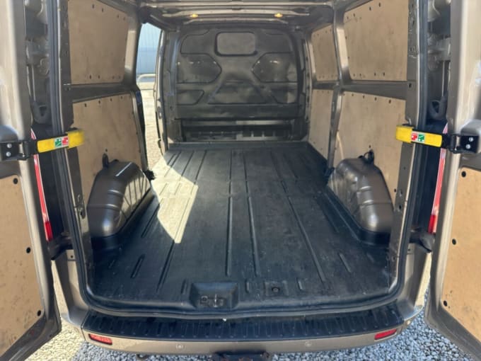2025 Ford Transit Custom