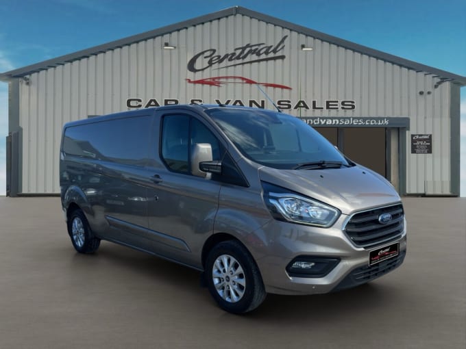 2025 Ford Transit Custom