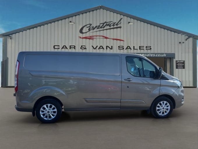 2025 Ford Transit Custom