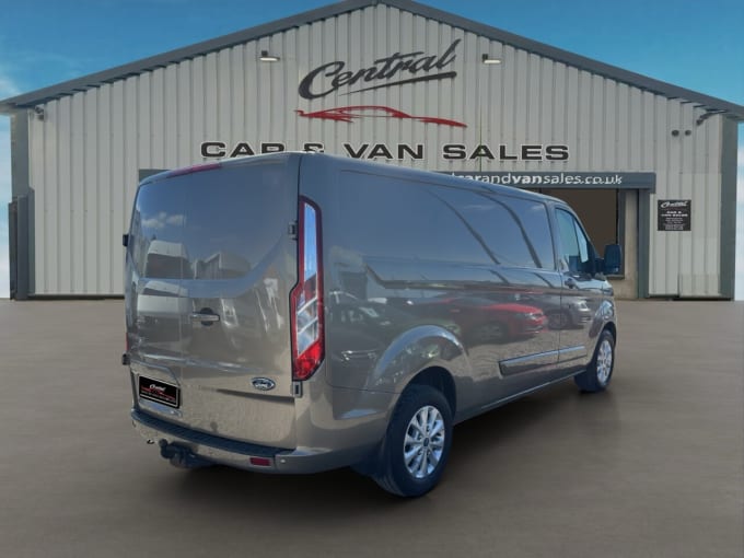 2025 Ford Transit Custom
