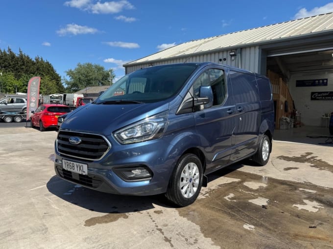 2025 Ford Transit Custom
