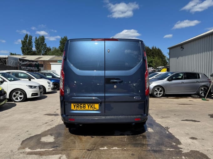 2025 Ford Transit Custom
