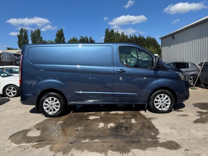 2025 Ford Transit Custom