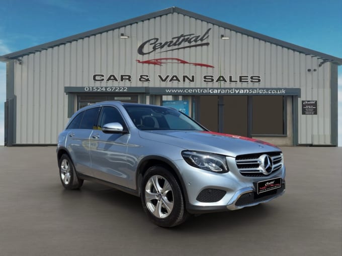 2025 Mercedes-benz Glc