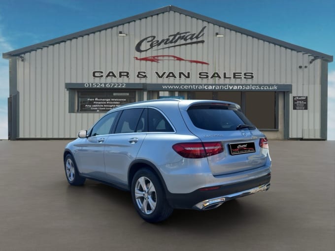 2025 Mercedes-benz Glc