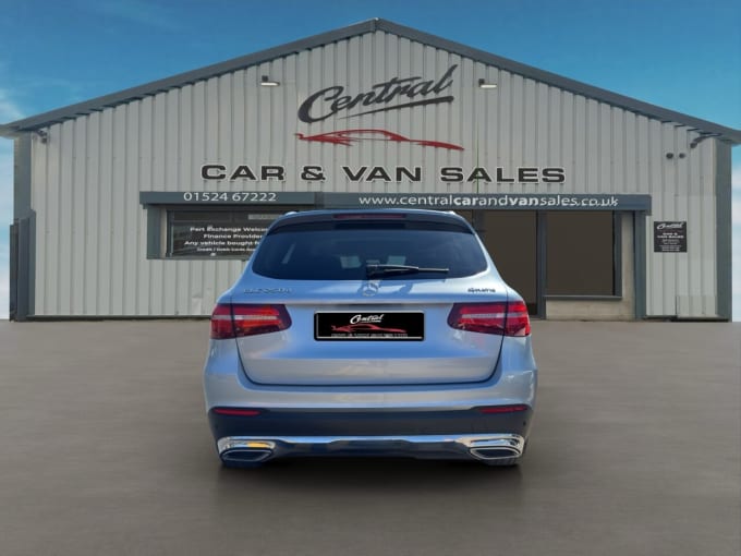 2025 Mercedes-benz Glc