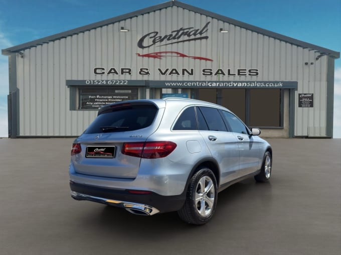 2025 Mercedes-benz Glc