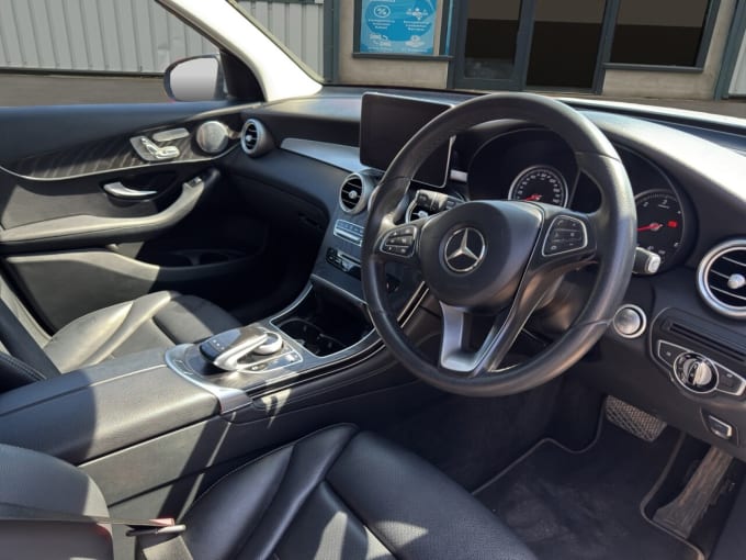 2025 Mercedes-benz Glc