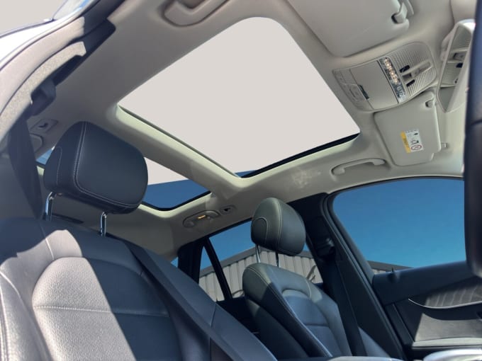 2025 Mercedes-benz Glc