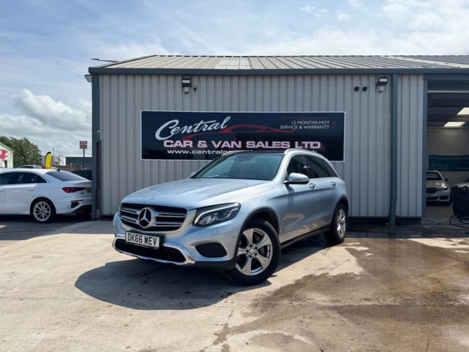 2025 Mercedes-benz Glc