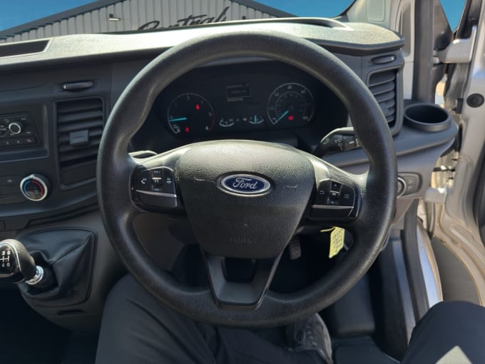 2025 Ford Transit Custom