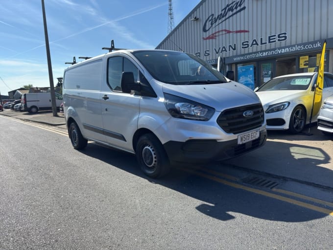 2025 Ford Transit Custom