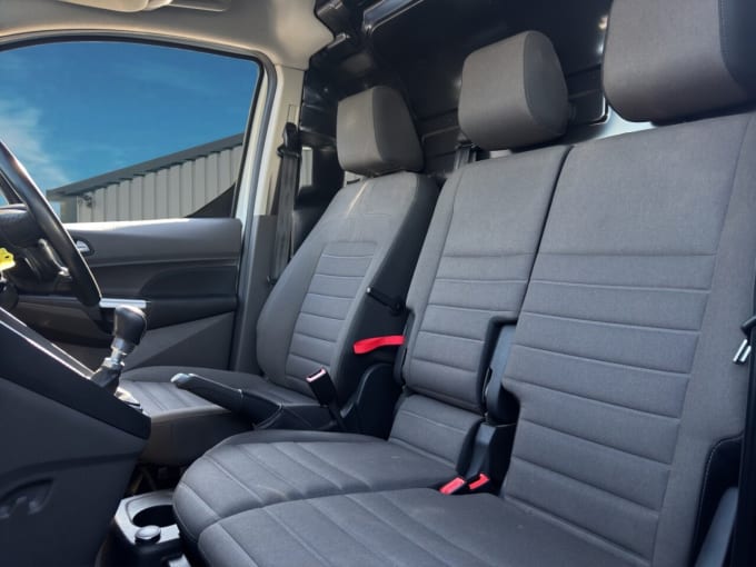 2025 Ford Transit Connect