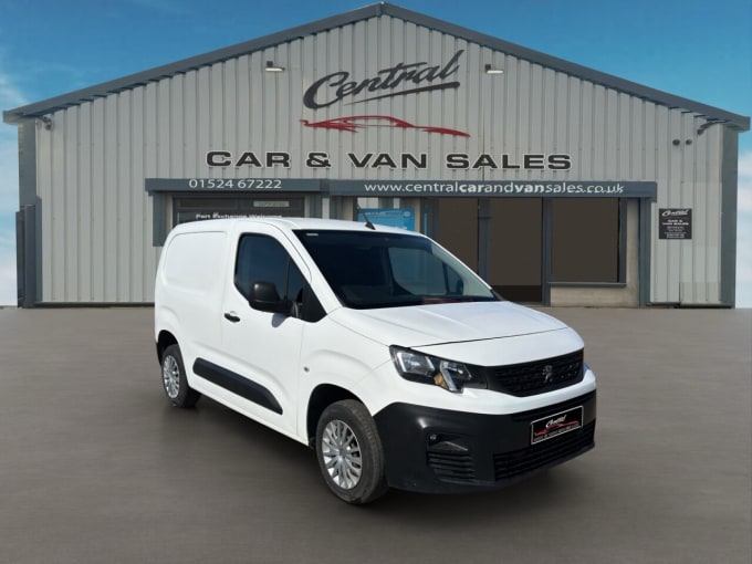 2025 Peugeot Partner