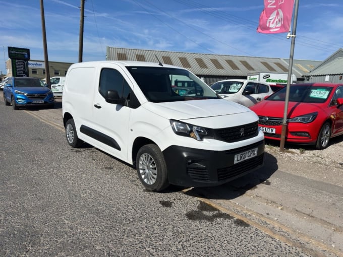 2025 Peugeot Partner