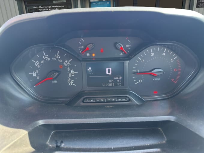 2025 Peugeot Partner
