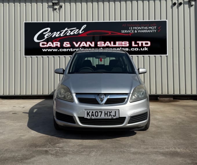 2025 Vauxhall Zafira