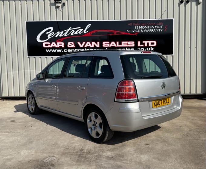 2025 Vauxhall Zafira