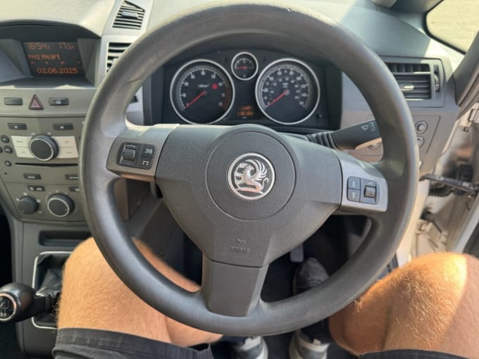 2025 Vauxhall Zafira