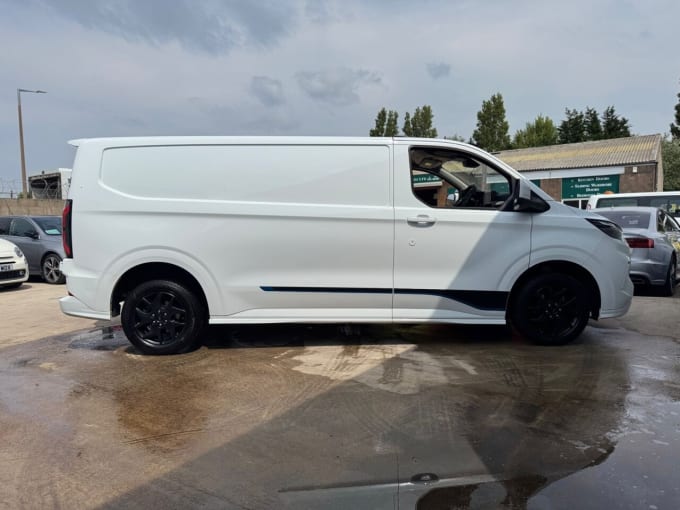 2025 Ford Transit Custom