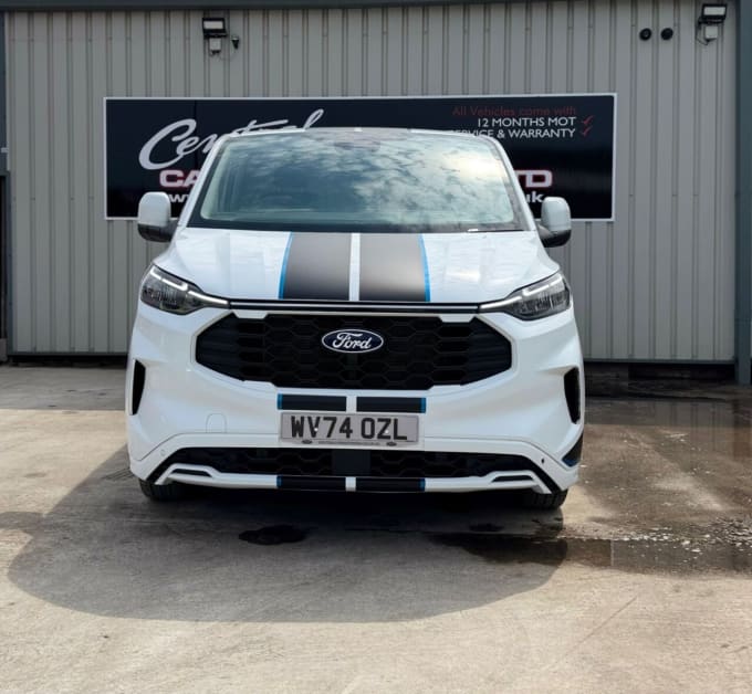 2025 Ford Transit Custom