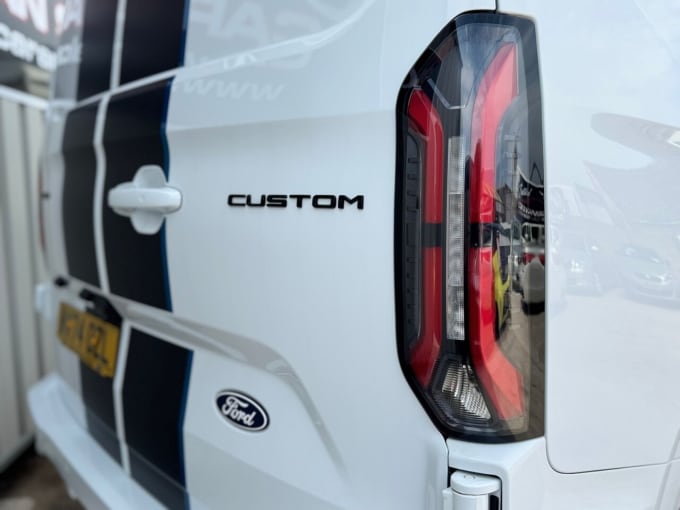 2025 Ford Transit Custom