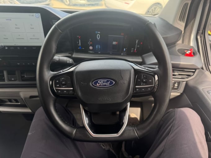 2025 Ford Transit Custom