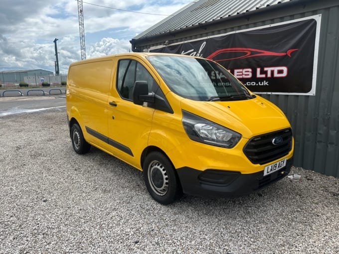 2025 Ford Transit Custom