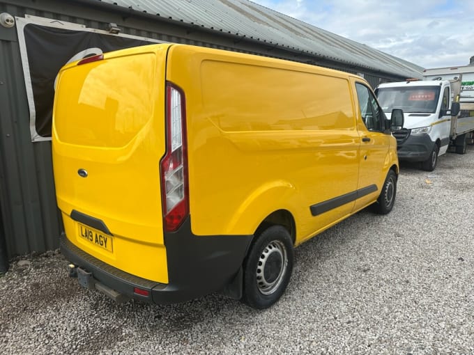 2025 Ford Transit Custom
