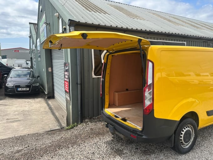 2025 Ford Transit Custom