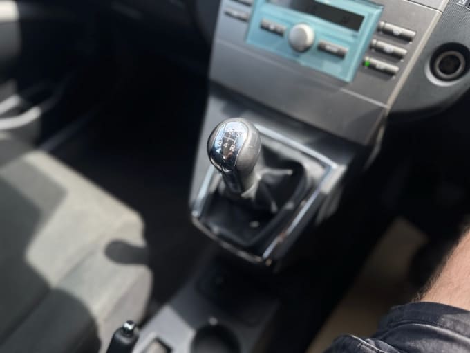 2025 Toyota Corolla Verso