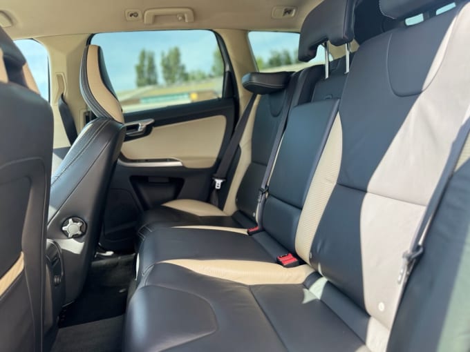 2025 Volvo Xc60