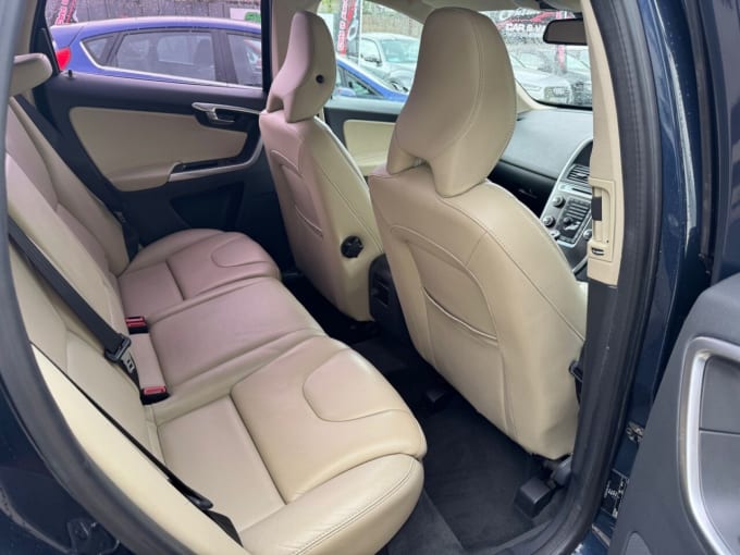 2025 Volvo Xc60