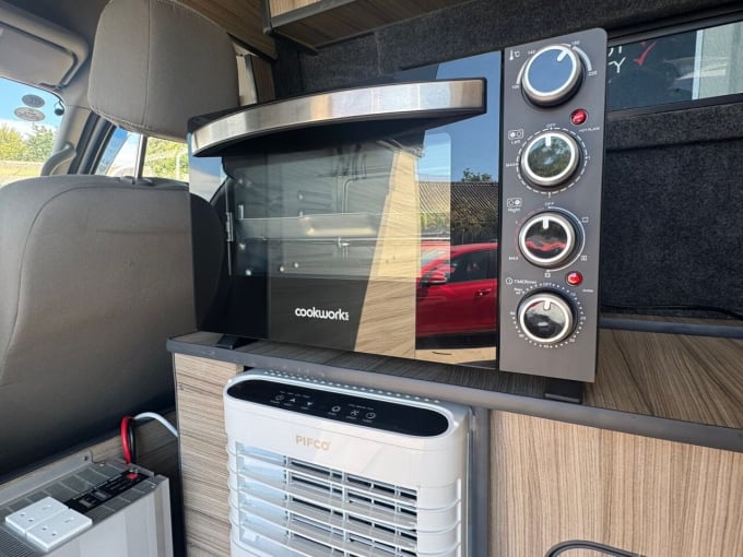 2025 Ldv V80