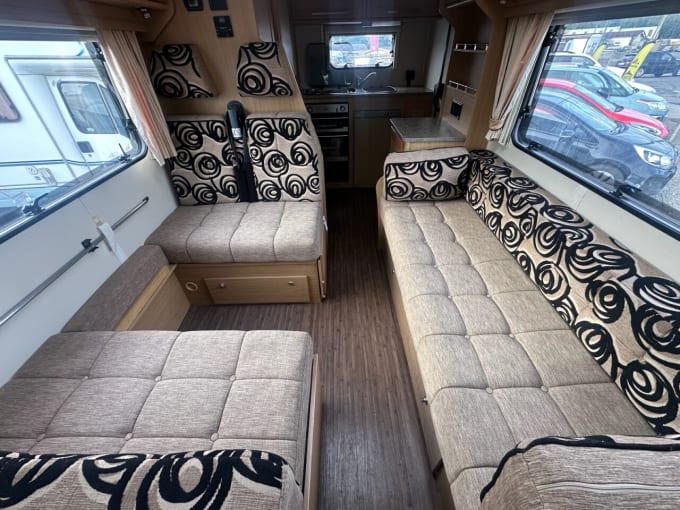 2025 Elddis Autoquest 130