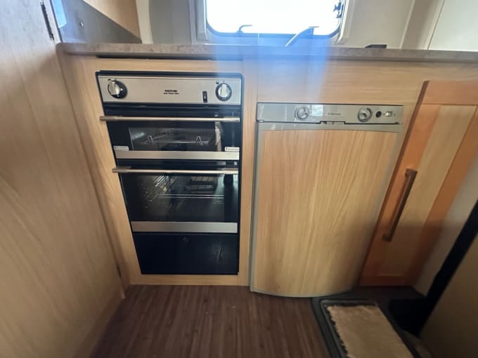 2025 Elddis Autoquest 130