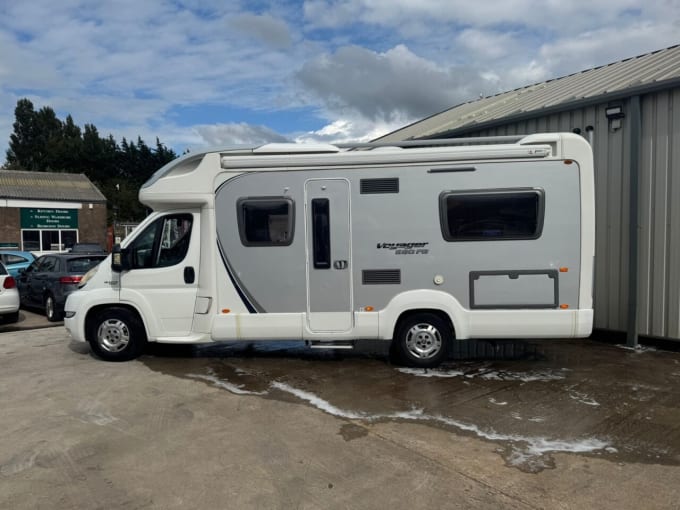 2025 Swift Voyager 680 Fb