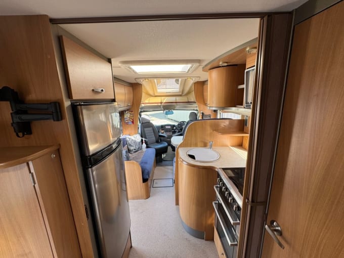 2025 Swift Voyager 680 Fb