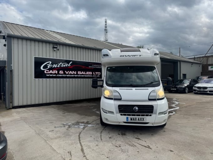2025 Swift Voyager 680 Fb