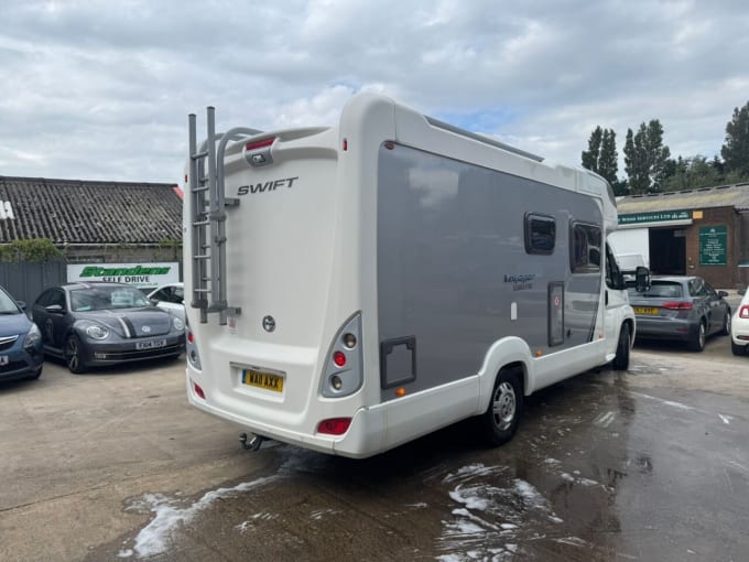2025 Swift Voyager 680 Fb