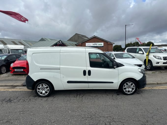 2025 Fiat Doblo