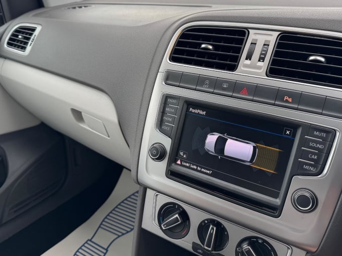 2017 Volkswagen Polo
