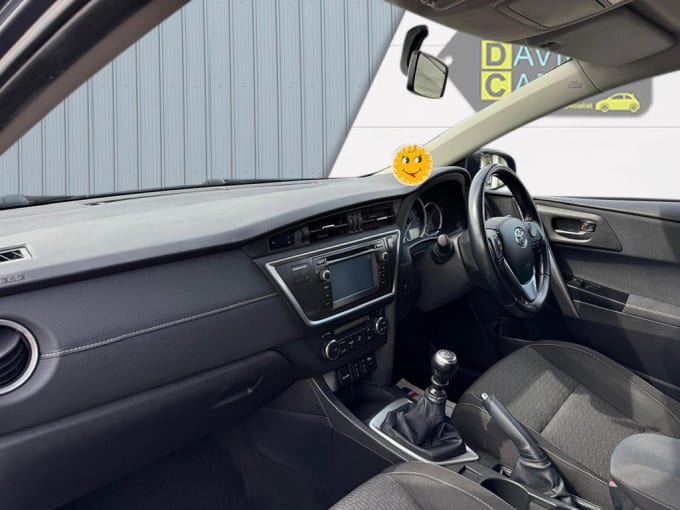 2014 Toyota Auris