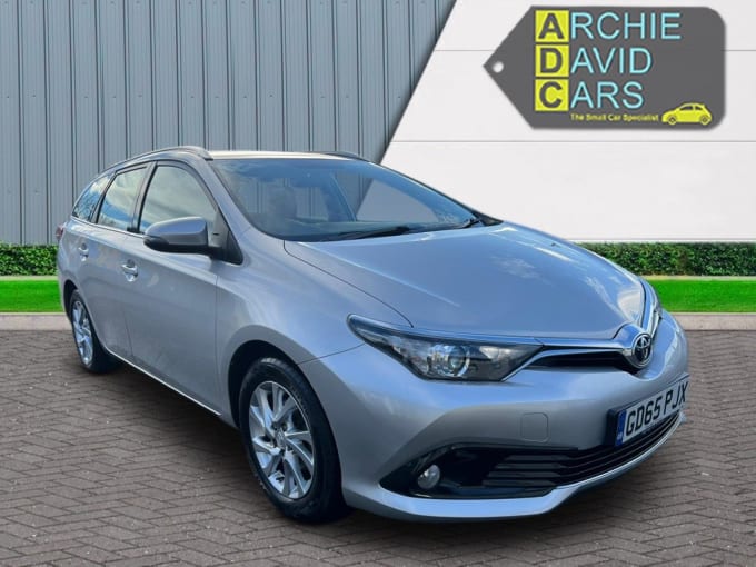 2015 Toyota Auris