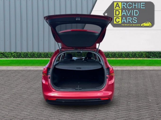 2025 Kia Ceed