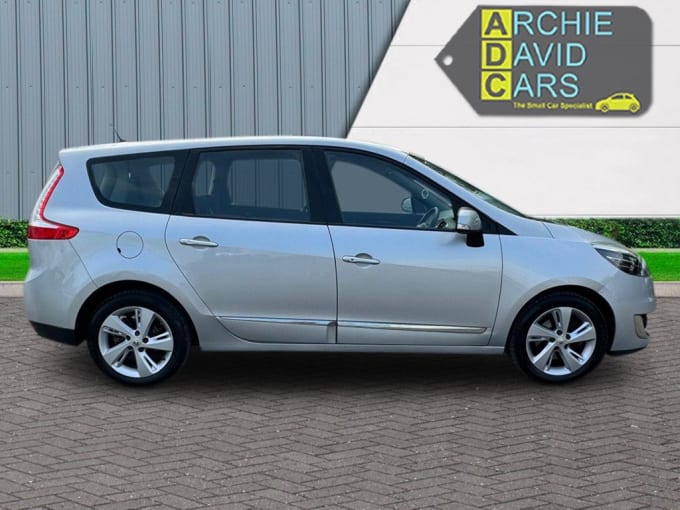 2012 Renault Grand Scenic