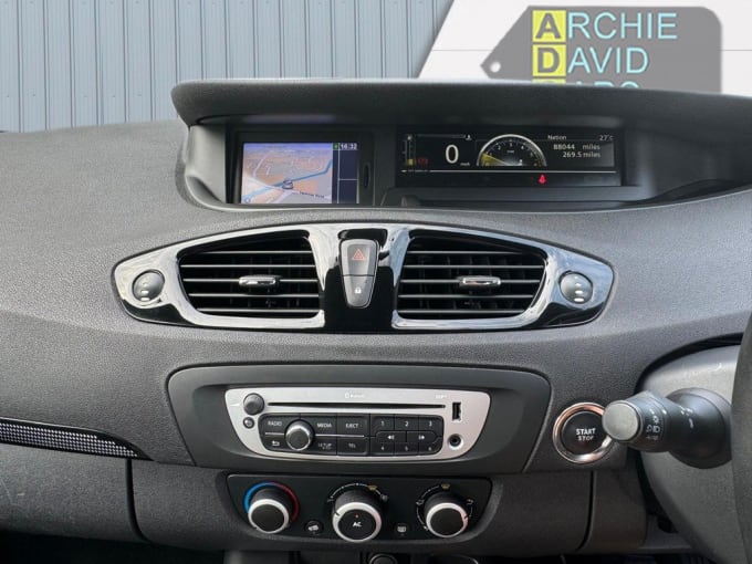 2012 Renault Grand Scenic