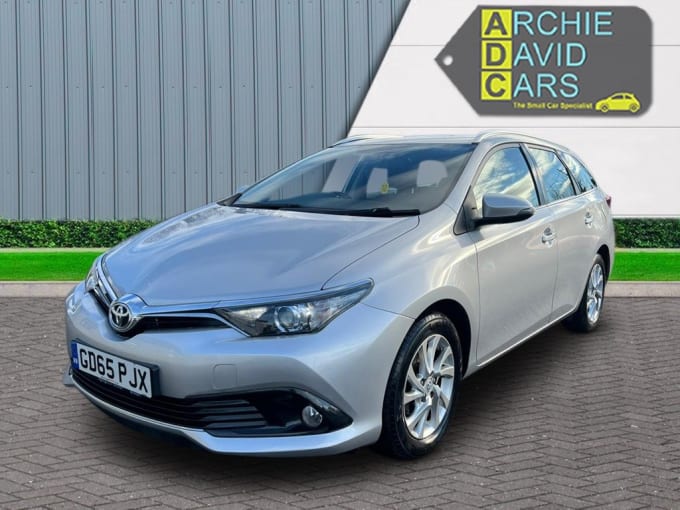 2015 Toyota Auris